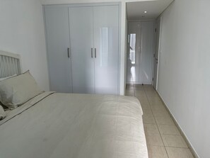 1 habitación y caja de seguridad en la habitación 
