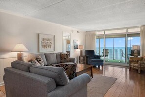 Televisión, Hulu y servicios de streaming 