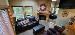 Smart TV, fireplace, DVD player