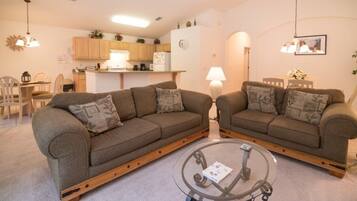 獨棟房屋, 4 間臥室 | 客廳 | 足球台