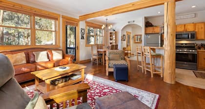 8758 Trappers Crossing 2 Bedroom Condo by RedAwning