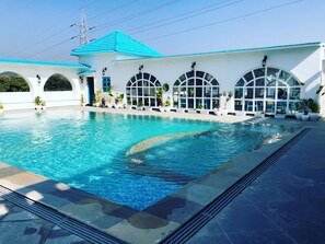 Pool - Queen’s Town is a Beautiful Ambient 6 Bedrooms Villa adjoin to Fatehsagar Lake (Udaipur)