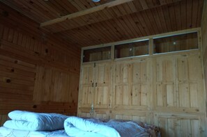 5 bedrooms