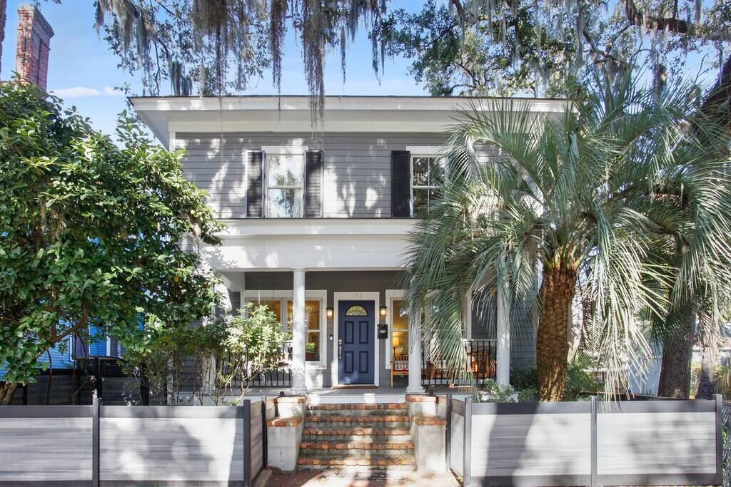 Starland Town House, Walk to the Park, Starland Town House