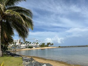 A la platja, gandules de platja i tovalloles de platja 