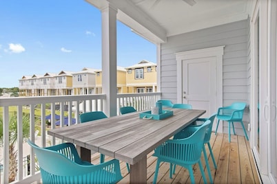 Luxury Beach Condo | 5 Min Walk to Beach & Shops!