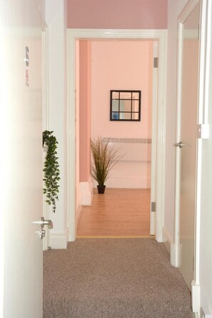 Apartment, 1 Queen Bed | Interior