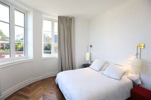 7 bedrooms, iron/ironing board, free WiFi, bed sheets