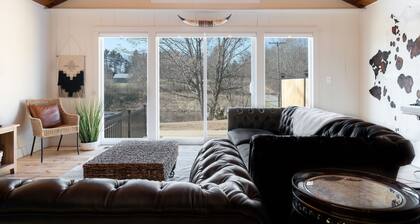 Lake Cottage Year Round Swim Spa Serene Escape Between Pittsburgh and Cleveland