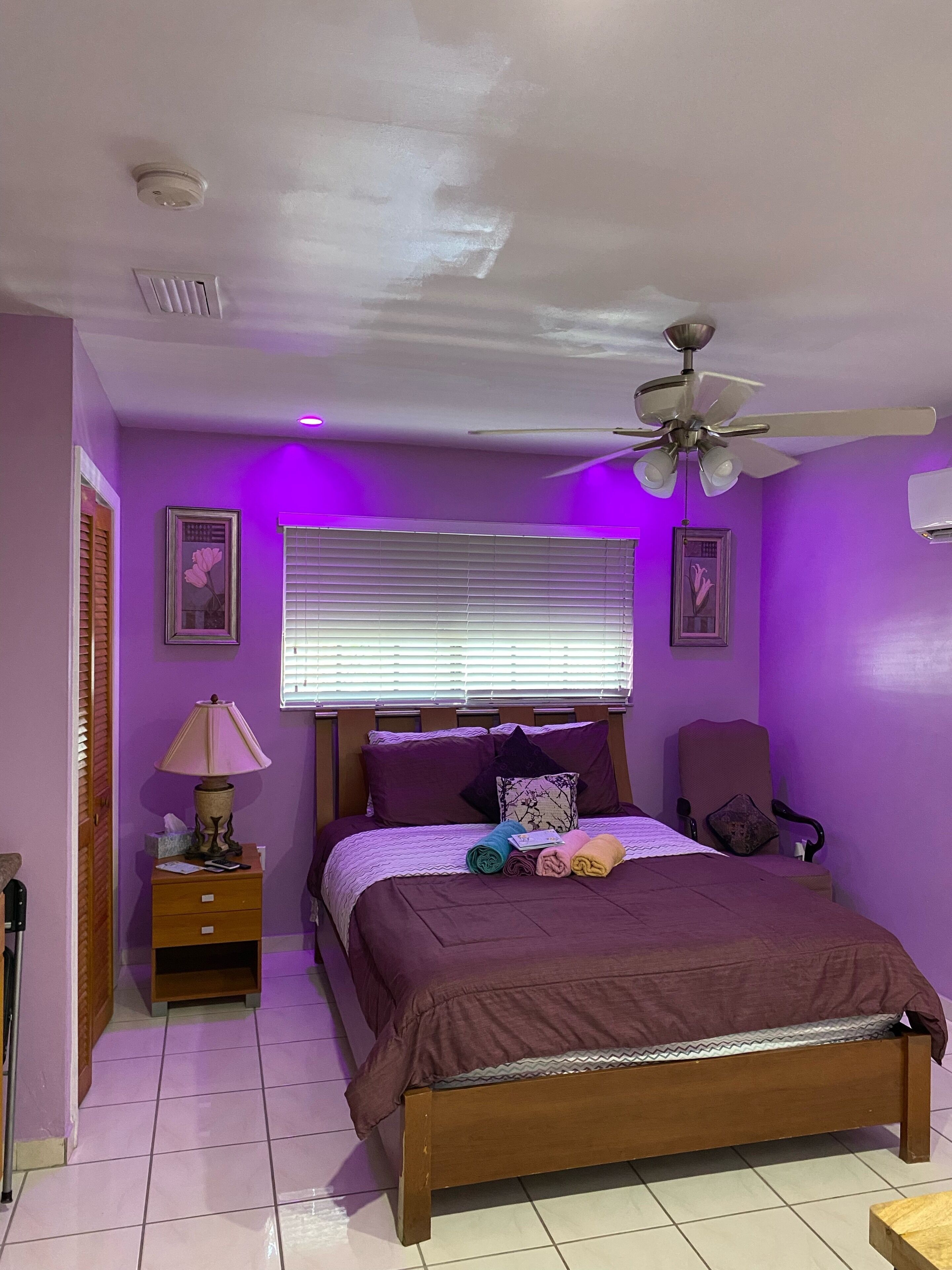 Cozy Private Room Near Airport and Calle Ocho