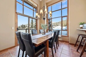 Dining - Spacious Townhouse, Stunning Views, Phenomenal Location! (Sun Peaks)