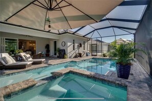 Piscine extérieure, piscine chauffée