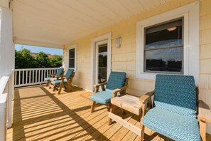 Terrace/patio - Beachside-Ocean views & Great beach access (Kitty Hawk)
