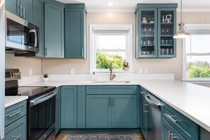 Fridge, microwave, oven, stovetop - Beachside-Ocean views & Great beach access (Kitty Hawk)