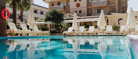 Piscine couverte/extérieure