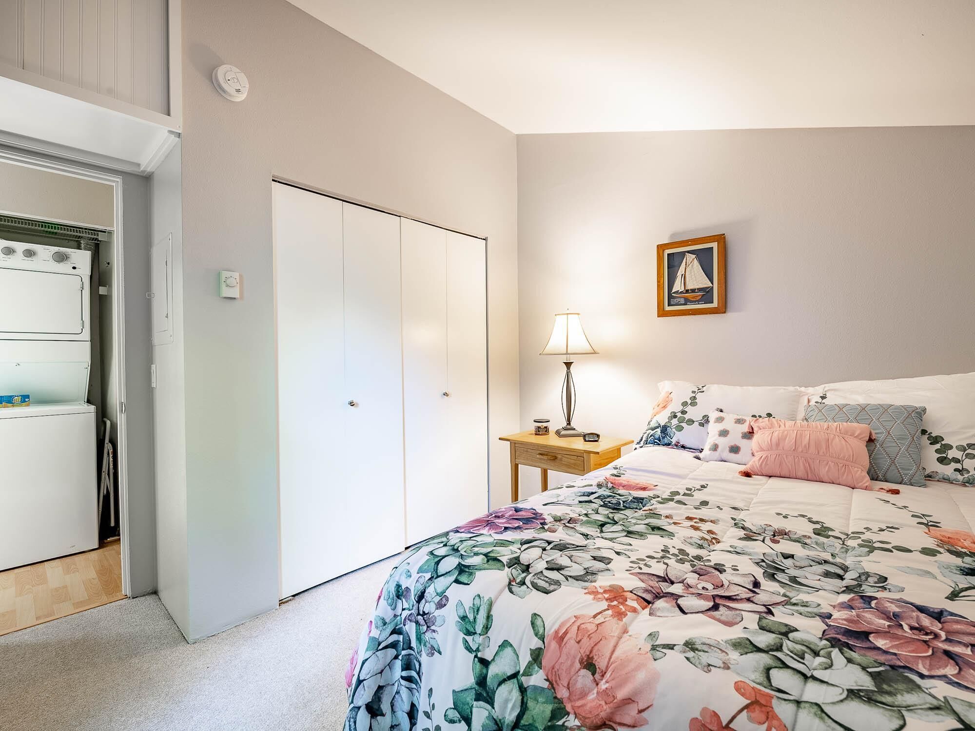 2 dormitorios, tabla de planchar con plancha, wifi gratis y ropa de cama