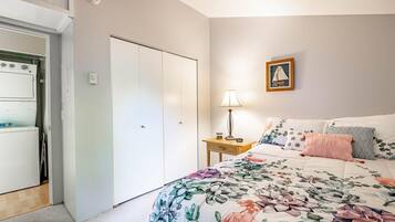 2 dormitorios, tabla de planchar con plancha, wifi gratis y ropa de cama
