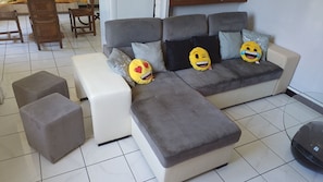 تلفزيون، كُتُب، ستيريو