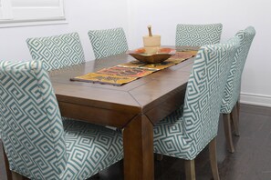 Dining - AWESOME MAIN HOUSE/BASEMENT IS SEPARATE SUITE (Brampton)