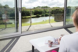 Interior - PointBreak Sleeps 12 & hot tub-Great for large groups! (Winnard's Perch)