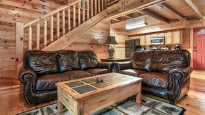 Unclassified image, 2 of 38, button - 3bedroom 2bath cabin.Easy in winter, no steep hills.15 min to Gatlinburg strip.  (Gatlinburg)
