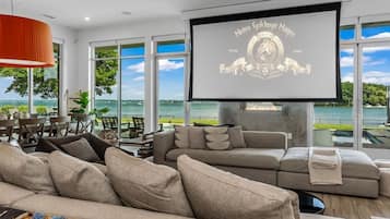 Smart-tv, pejs, videospil, dvd-afspiller