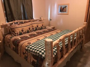 1 bedroom, iron/ironing board, travel cot, free WiFi