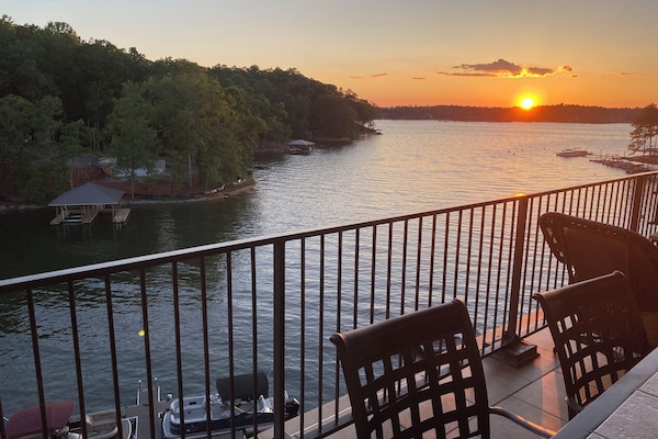 Amazing Views! Boat slip with this unit is shown below balcony.