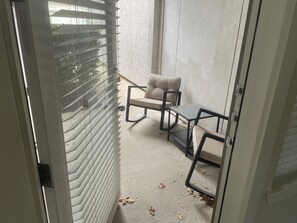 Interior - Cozy 2 Primary Bedroom Townhome in Quiet Nature-Scape (The Colony)