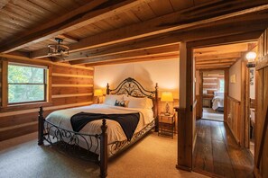 4 bedrooms, desk, iron/ironing board, free WiFi - My Old Kentucky Home! Restful Log cabin retreat.. (Madisonville)