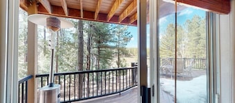 On Golf Course | Pet Friendly | Nama-Stay