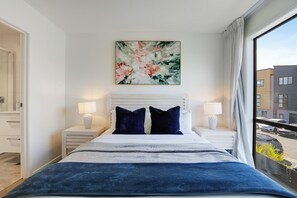 House | 2 bedrooms, desk, laptop workspace, iron/ironing board - Brand New House by Botany - Parking (Auckland)