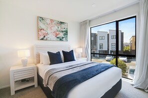 Huis | 2 slaapkamers, een bureau, een laptopwerkplek