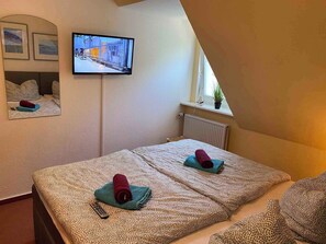 3 bedrooms, free WiFi - Holiday home with terrace facing south (Sylt)