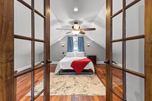 3 多间卧室、熨斗/熨衣板、WiFi、床单