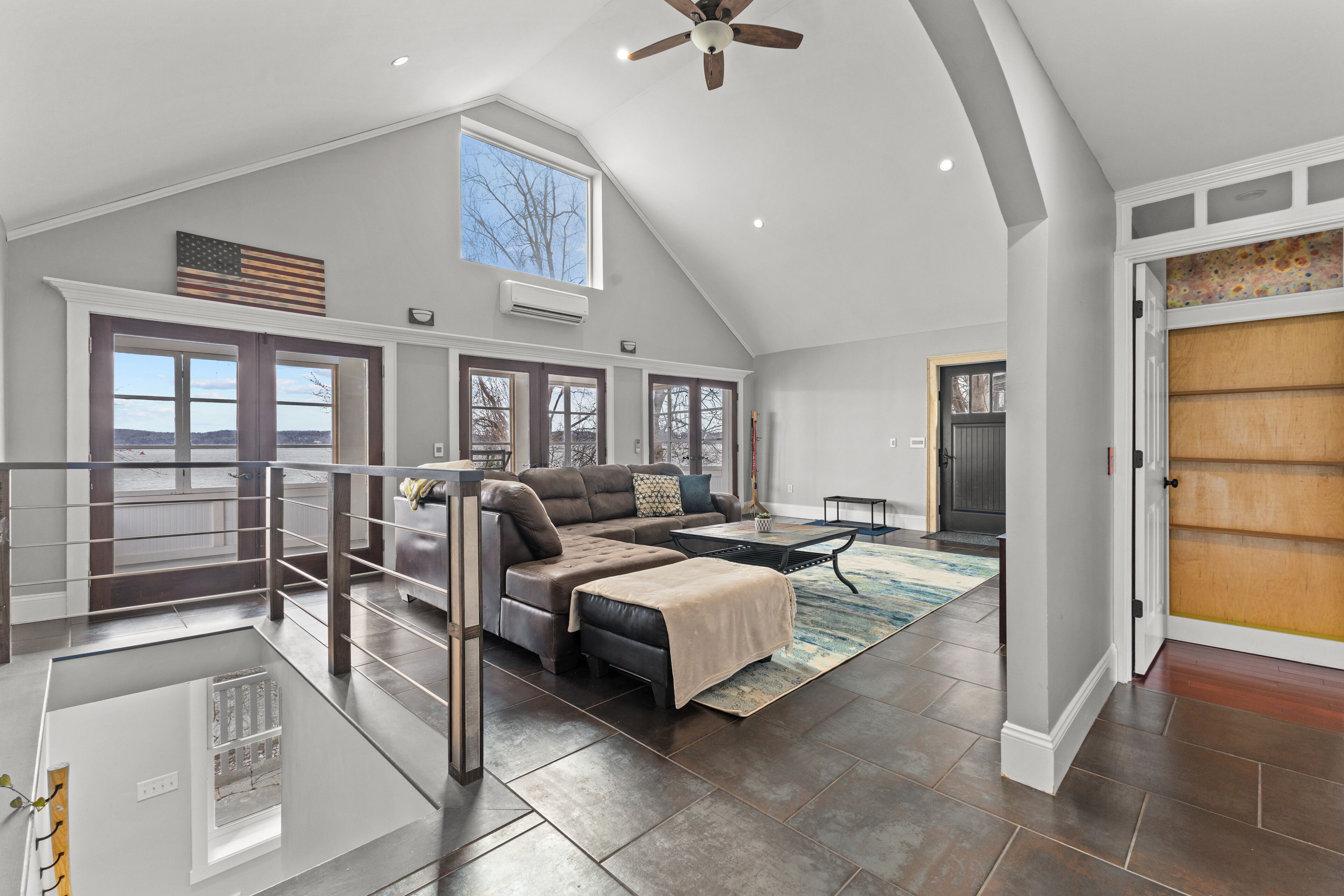 TV connectée, table de tennis de table