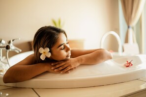 Behandlungsräume für Paare, Whirlpool, Körperbehandlungen, Aromatherapie