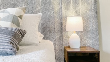 1 slaapkamer, een strijkplank/strijkijzer, gratis wifi, beddengoed