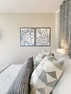 1 habitación, tabla de planchar con plancha, wifi gratis y ropa de cama 