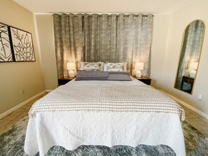 1 habitación, tabla de planchar con plancha, wifi gratis y ropa de cama 