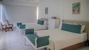 4 bedrooms, iron/ironing board, free WiFi