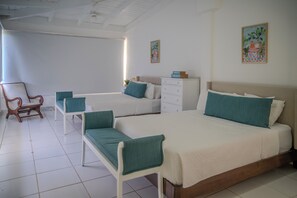 4 chambres, fer et planche à repasser, accès au Wi-Fi (inclus)