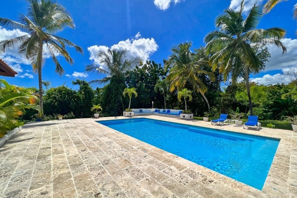Piscine extérieure
