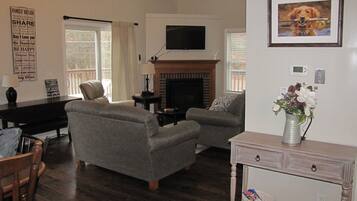 Smart TV, fireplace, video games, DVD player