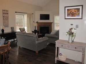 Smart TV, fireplace, video games, DVD player