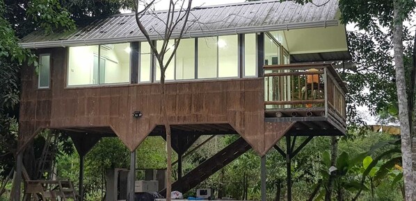 Exterior - Smart Cabin, Smart Tree-House all you need in in one place (manglaralto)