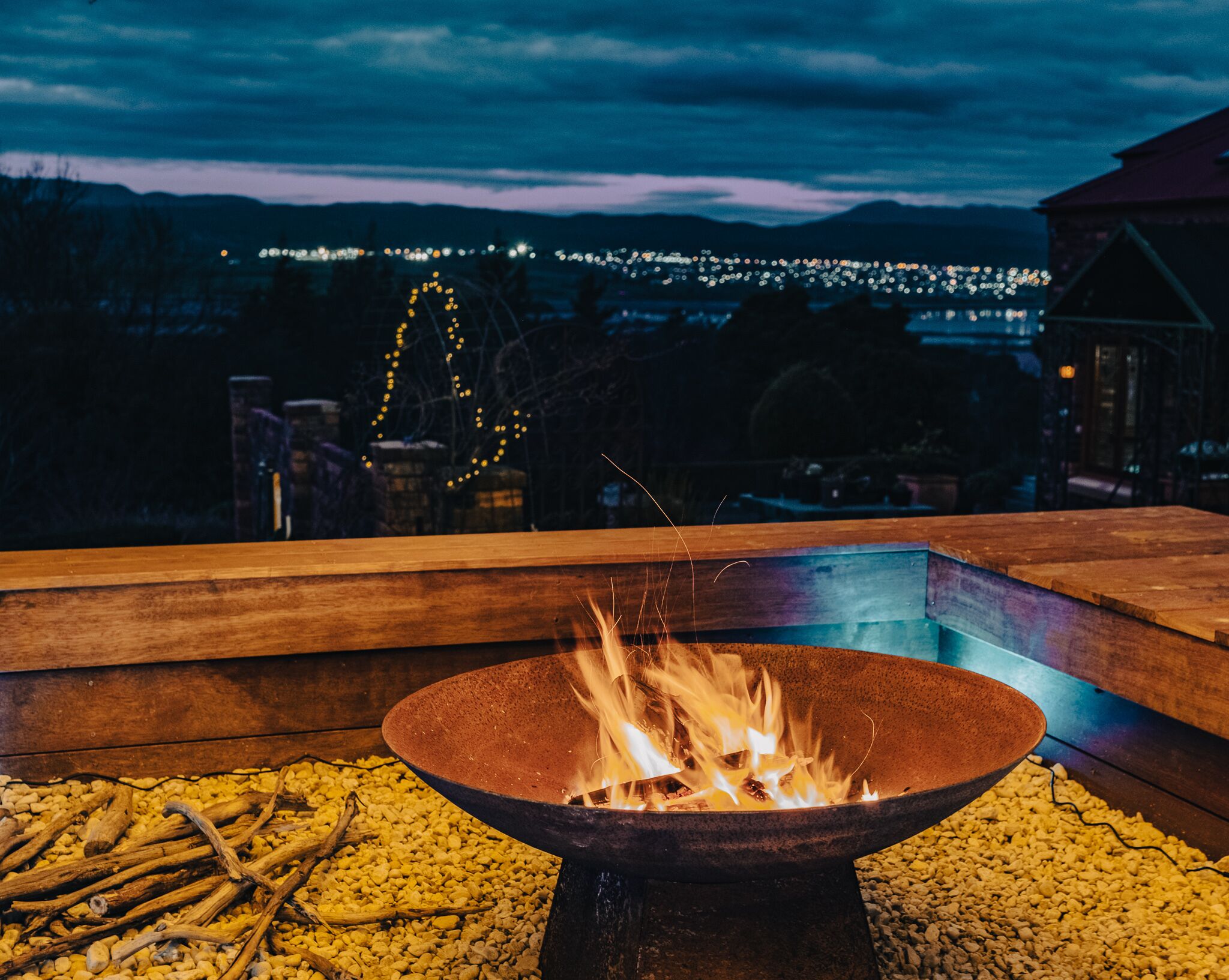 Outdoor Spa and Sauna with Spectacular Views — image 23