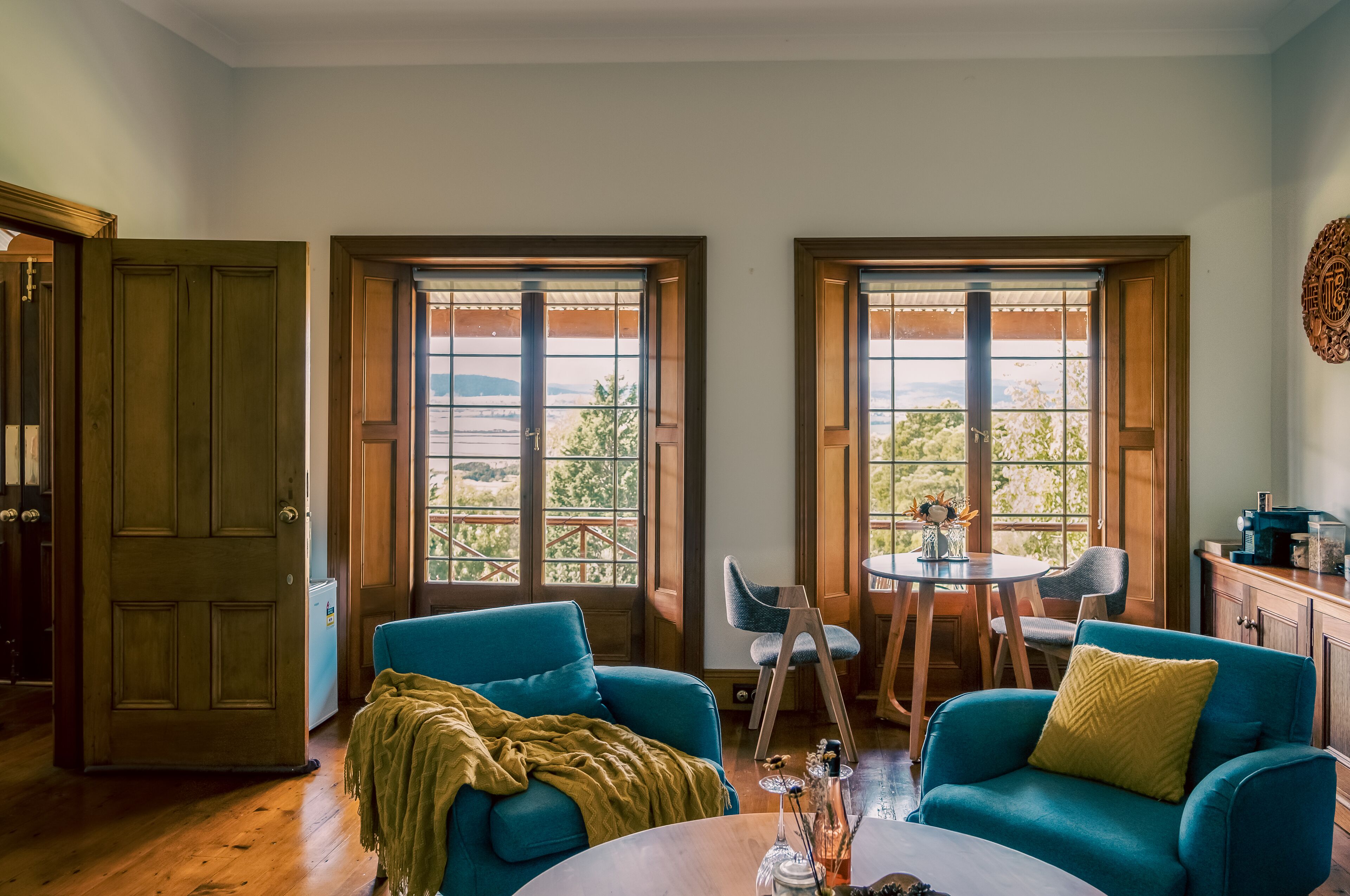 Outdoor Spa and Sauna with Spectacular Views — image 18