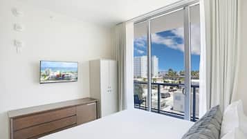 1 bedroom, desk, iron/ironing board, free WiFi