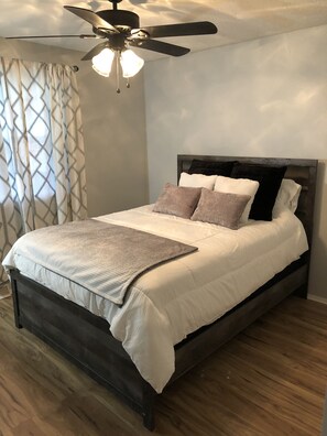 2 habitaciones, wifi gratis y ropa de cama 